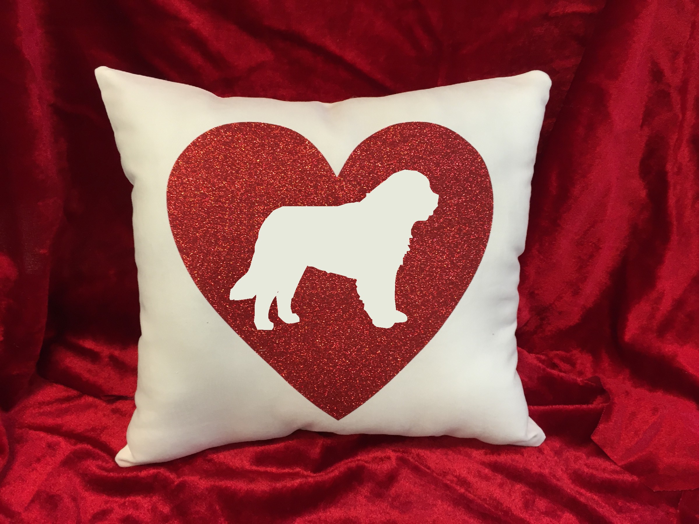 Dogs - Throw Pillow - Saint Bernard